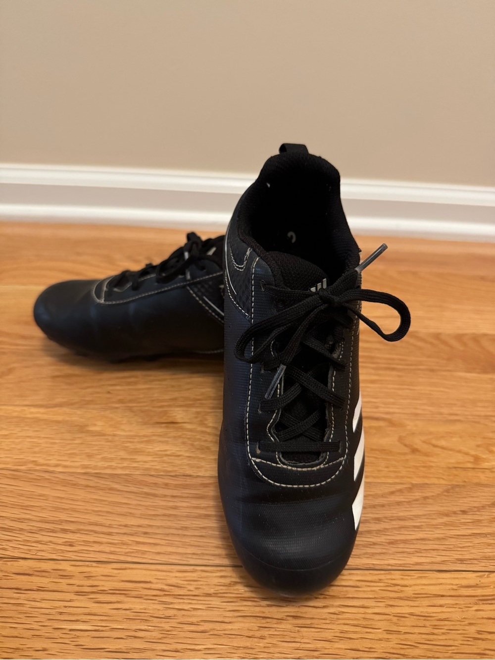 Kids’ Athletic Rundown black baseball cleats - size 3